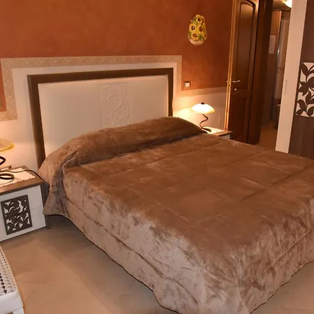 Casa vacanze Il Campanile Locazioni Turistiche *